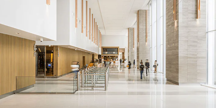 EXTRAVAGANT LOBBY